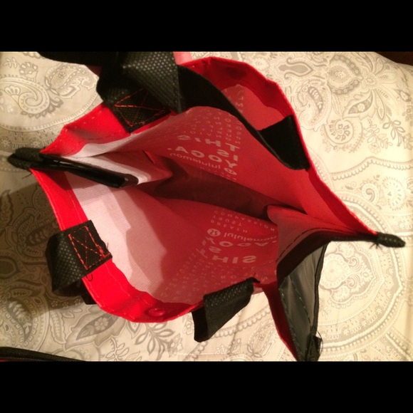 2 small lululemon bags - Picture 6 of 7
